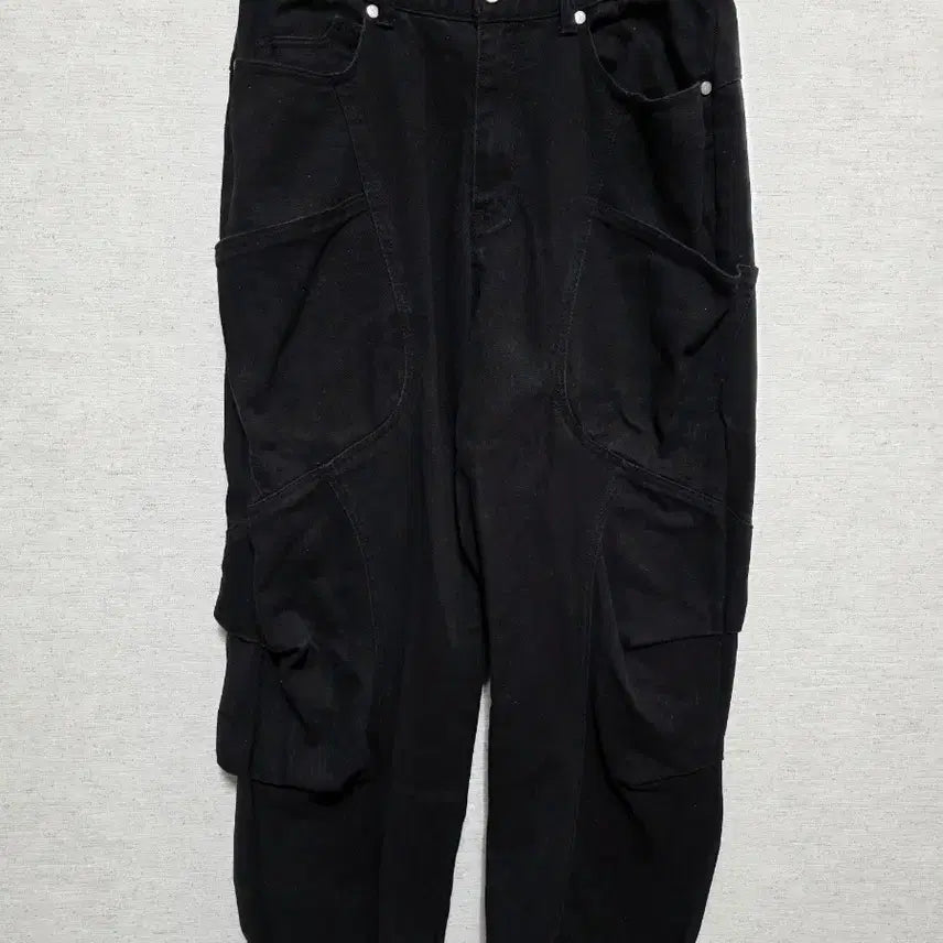 [BUNJANG] ADWS Curved Cargo Pants Black / 에이디더블유에스 입체 포켓 커브드 카고 팬츠 블랙