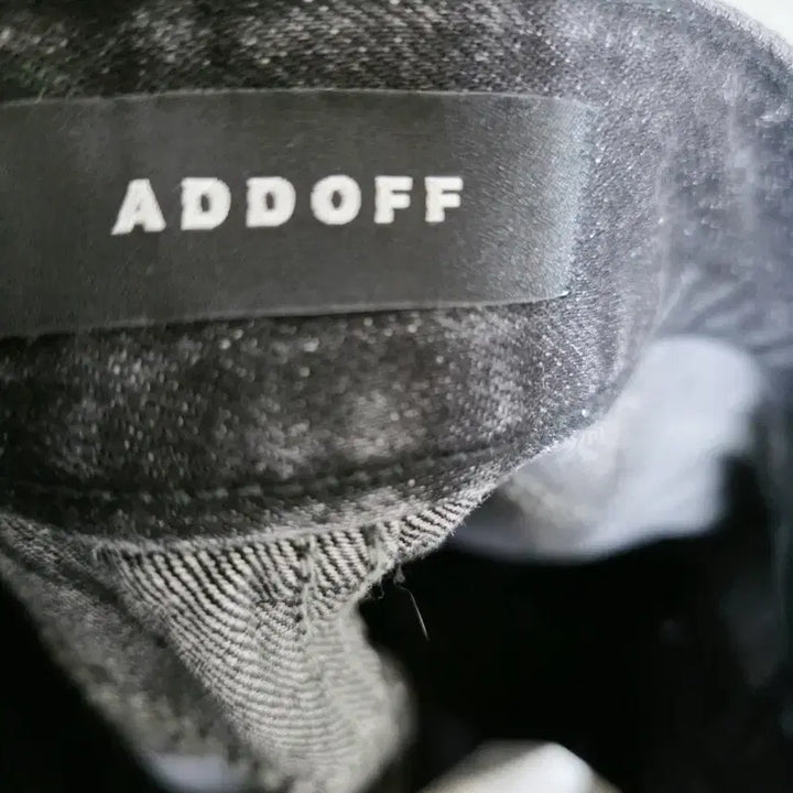 [BUNJANG] Black Washed Scratch Denim Pants / 블랙 워싱 스크래치 데님 팬츠