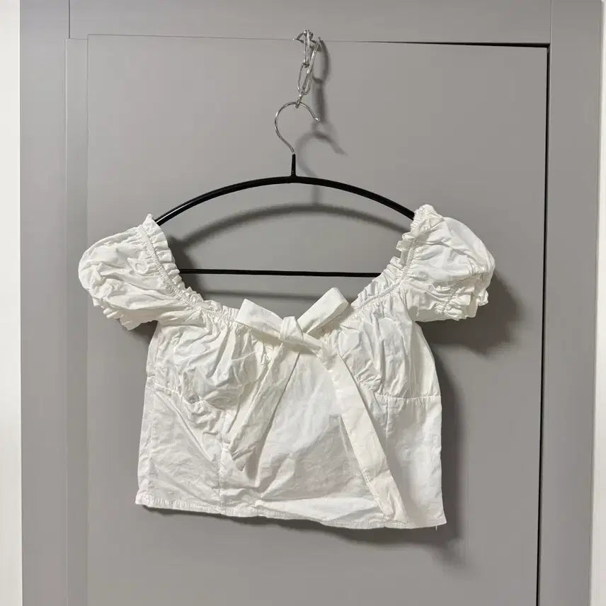 [SOLD OUT] 화이트 프렌치 러플 프릴 크롭 블라우스 s