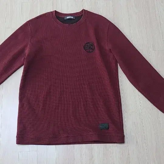 [BUNJANG] 버커루  라운드티 / 버커루  라운드티