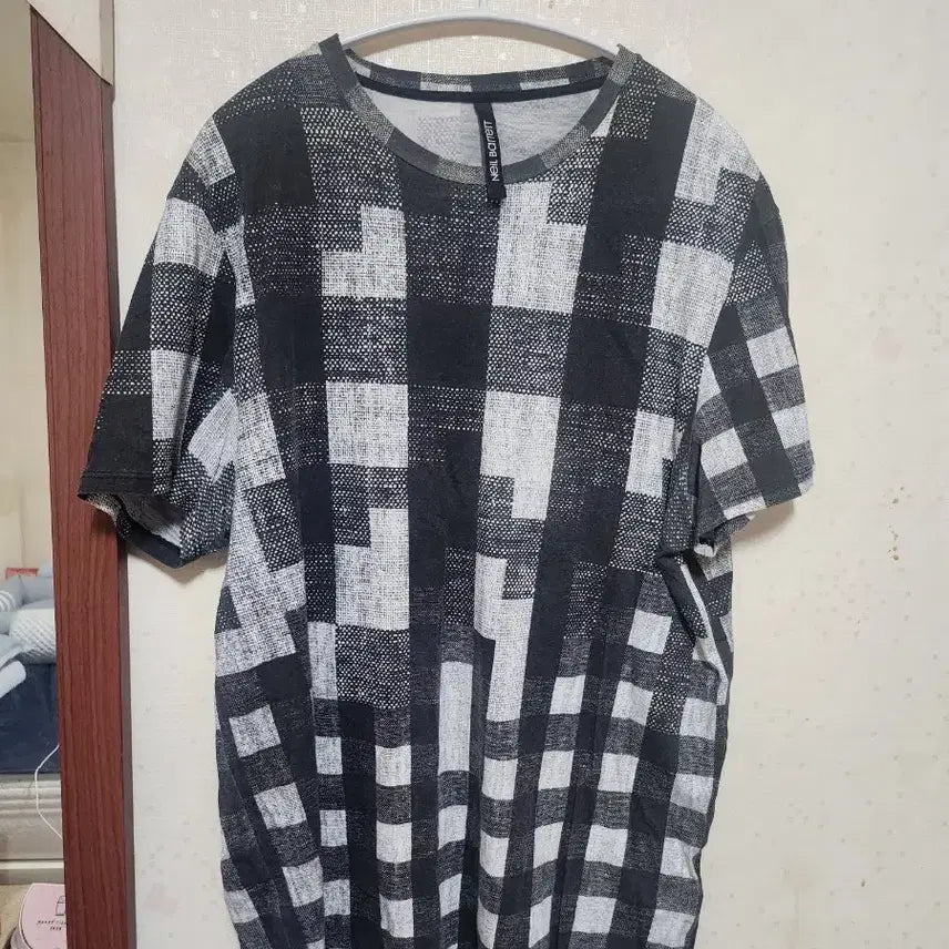 [SOLD OUT] 닐바렛 라운드 반팔티