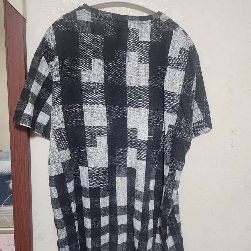 [SOLD OUT] 닐바렛 라운드 반팔티