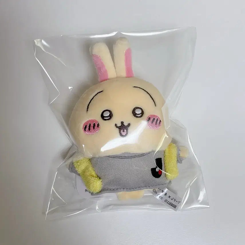 [BUNJANG] Chiikawa Usagi J.League Uniform Mascot Plush Keyring / 치이카와 우사기 j리그 제이리그 유니폼 마스코트 인형 키링