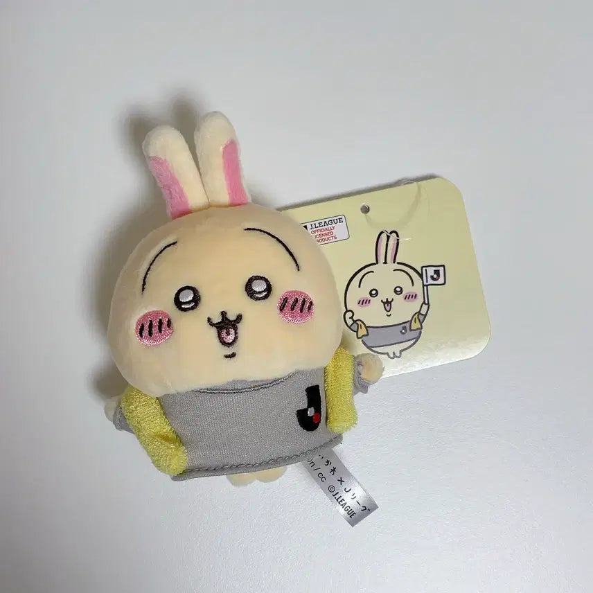 [BUNJANG] Chiikawa Usagi J.League Uniform Mascot Plush Keyring / 치이카와 우사기 j리그 제이리그 유니폼 마스코트 인형 키링