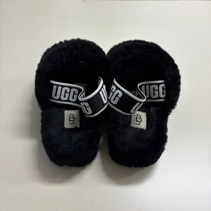 [BUNJANG] UGG Furry Slippers / 블랙 퍼 슬리퍼 털 슬리퍼 어그 ugg