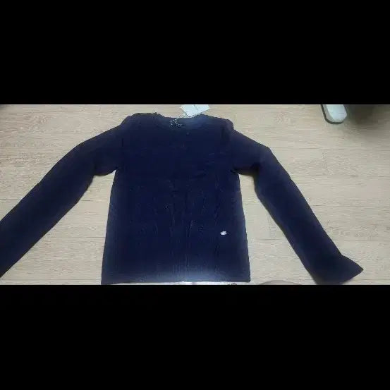 [BUNJANG] ONF Knit Slim Fit Pullover / 온앤온 백 컷아웃 니트 슬림핏 풀오버