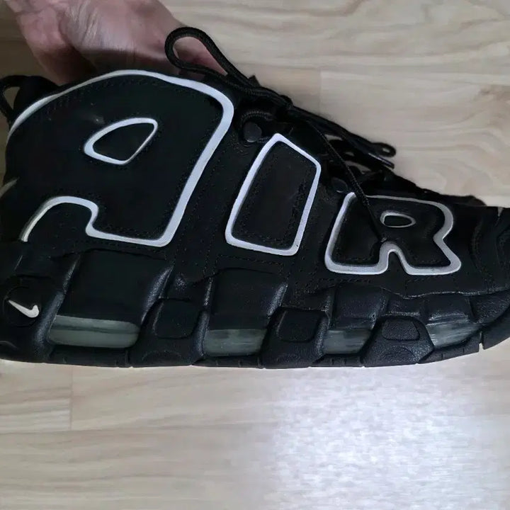 [BUNJANG] Nike Air More Uptempo Sneakers / 나이키 에어 모어 업템포