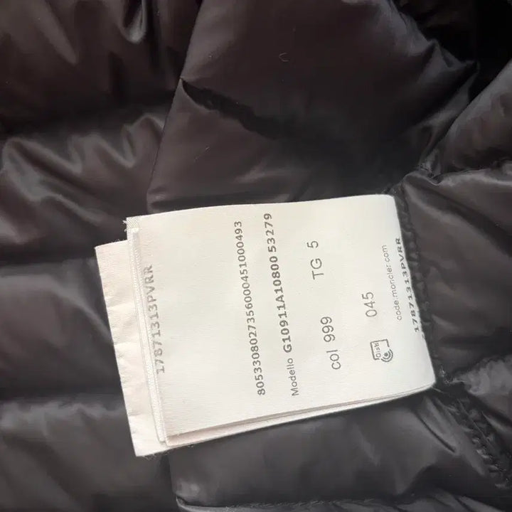 [BUNJANG] Moncler Black Padded Jacket / 몽클레어 블랙 패딩 자켓