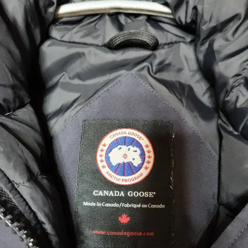 [BUNJANG] Canada Goose Navy Padded Jacket / 캐나다구스 패딩 M/M네이비