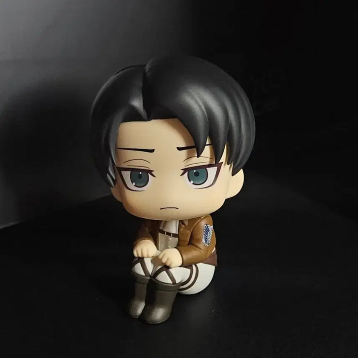 [BUNJANG] Attack on Titan Levi Look Up Figure / 진격의 거인 리바이 룩업 개봉품