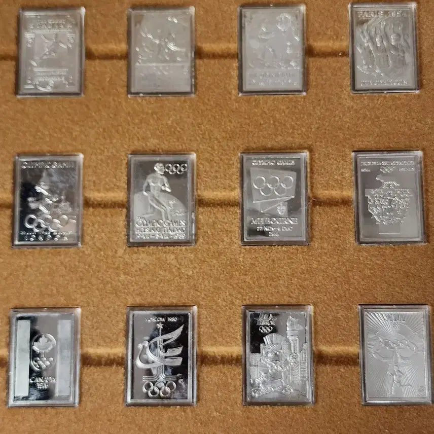 [BUNJANG] 1988 Seoul Olympics Official Commemorative Miniature Set / [새상품]88 서울 올림픽 공식 기념 백동 미니어처 세트