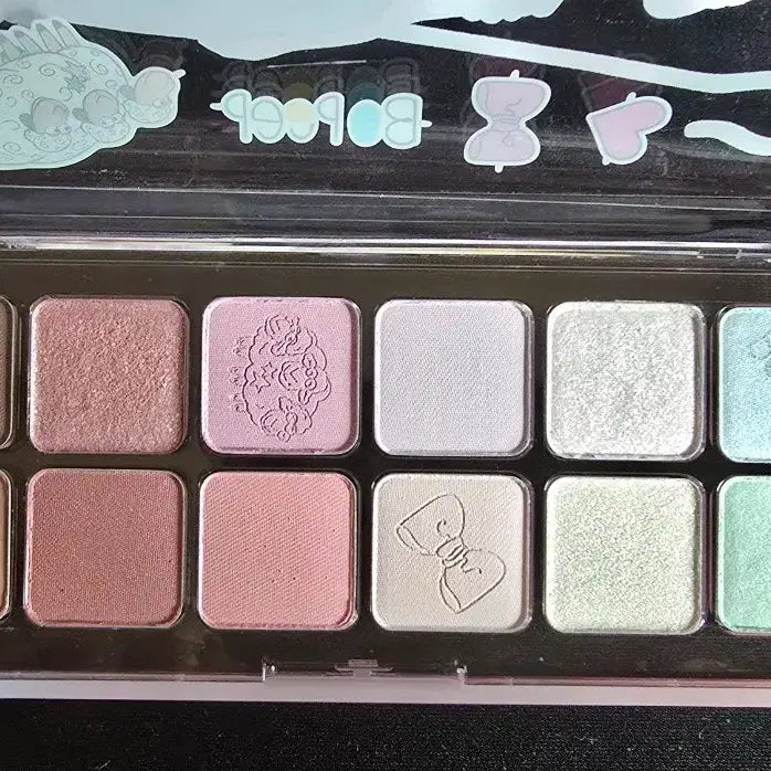 [BUNJANG] Clio Find Freedom Eyeshadow Palette / 클리오 프로 아이 팔레트 에어 19 자유를 찾은 보핍