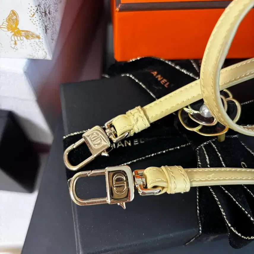 [BUNJANG] Dior Micro Vanity Pale Yellow / 디올 마이크로 베니티 페일 옐로우