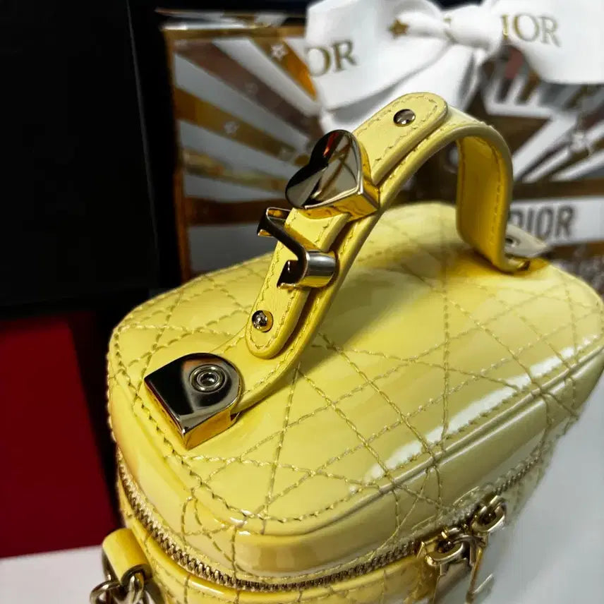[BUNJANG] Dior Micro Vanity Pale Yellow / 디올 마이크로 베니티 페일 옐로우