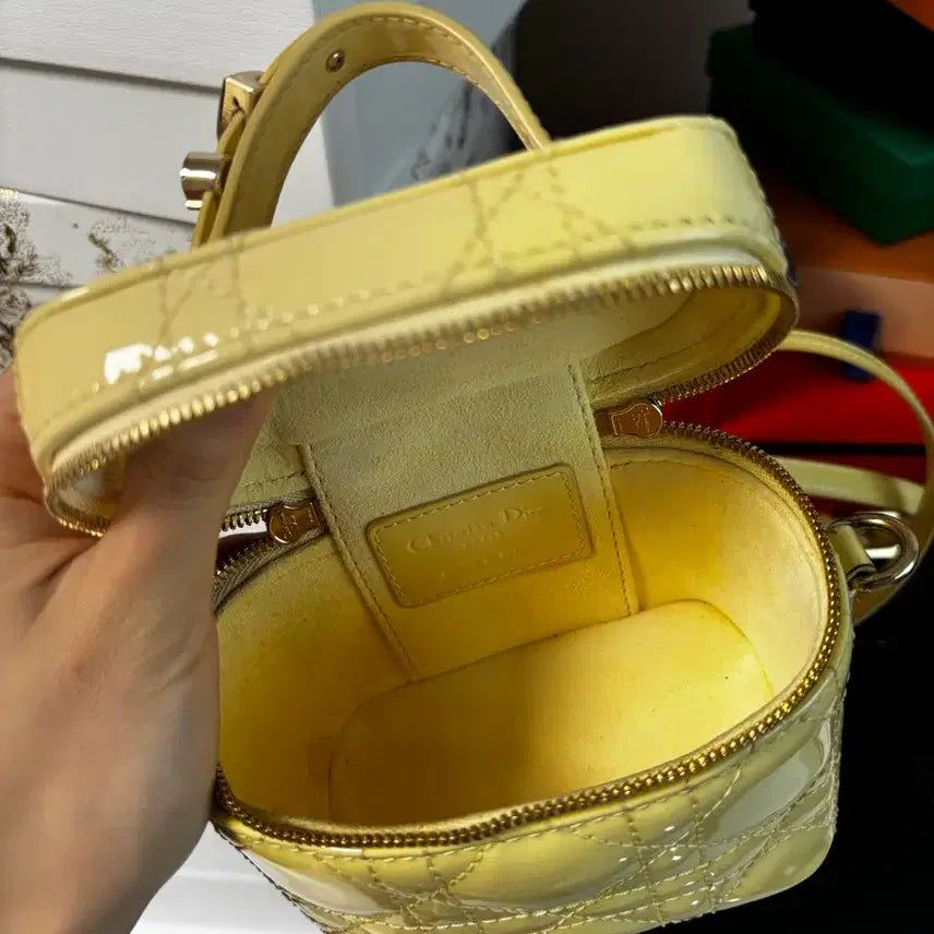[BUNJANG] Dior Micro Vanity Pale Yellow / 디올 마이크로 베니티 페일 옐로우