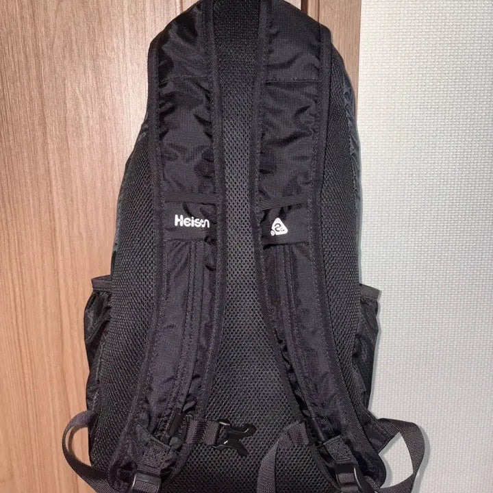 [BUNJANG] Haisan Egg Suit Bag / 하이산 에그슈트백