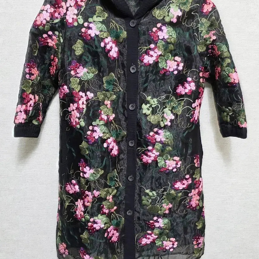 [BUNJANG] Floral Embroidery See-Through Hooded Cardigan / 플라워 자수 시스루 후드 가디건