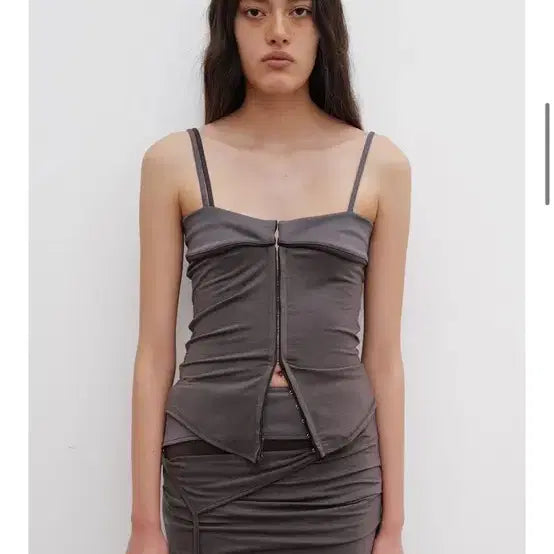 [BUNJANG] Openyyy Charcoal Contrast Sleeveless Top Small / 오픈와이와이 차콜 콘트라스트 탑 스몰