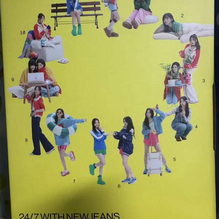 [BUNJANG] NewJeans 2024 Season's Greetings / 뉴진스 2024 시즌그리팅 시그