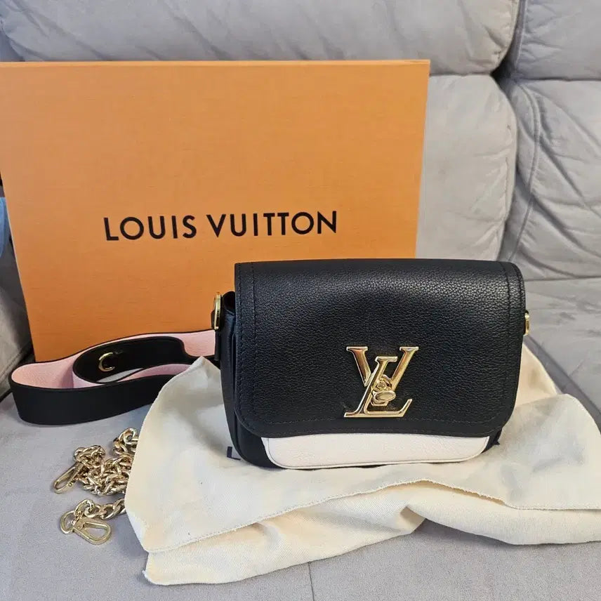 [BUNJANG] Louis Vuitton Lockme Tender Black Shoulder Bag / 루이비통 락미텐더 블랙 숄더백 크로스백