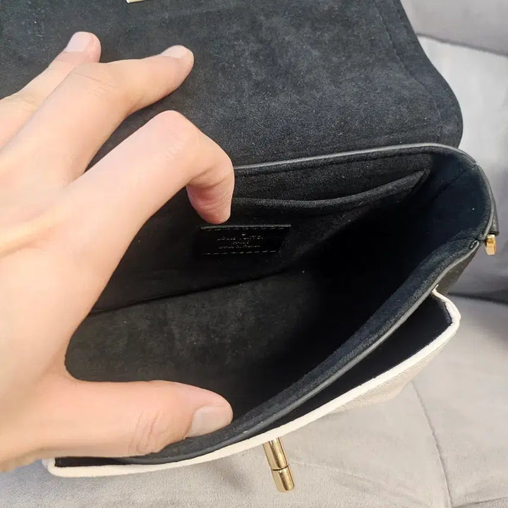 [BUNJANG] Louis Vuitton Lockme Tender Black Shoulder Bag / 루이비통 락미텐더 블랙 숄더백 크로스백