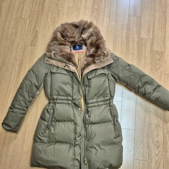 [BUNJANG] Hazzys Women's Winter Padded Jacket / 헤지스 여성용 겨울 패딩  90사이즈 2만원에 팝니다.