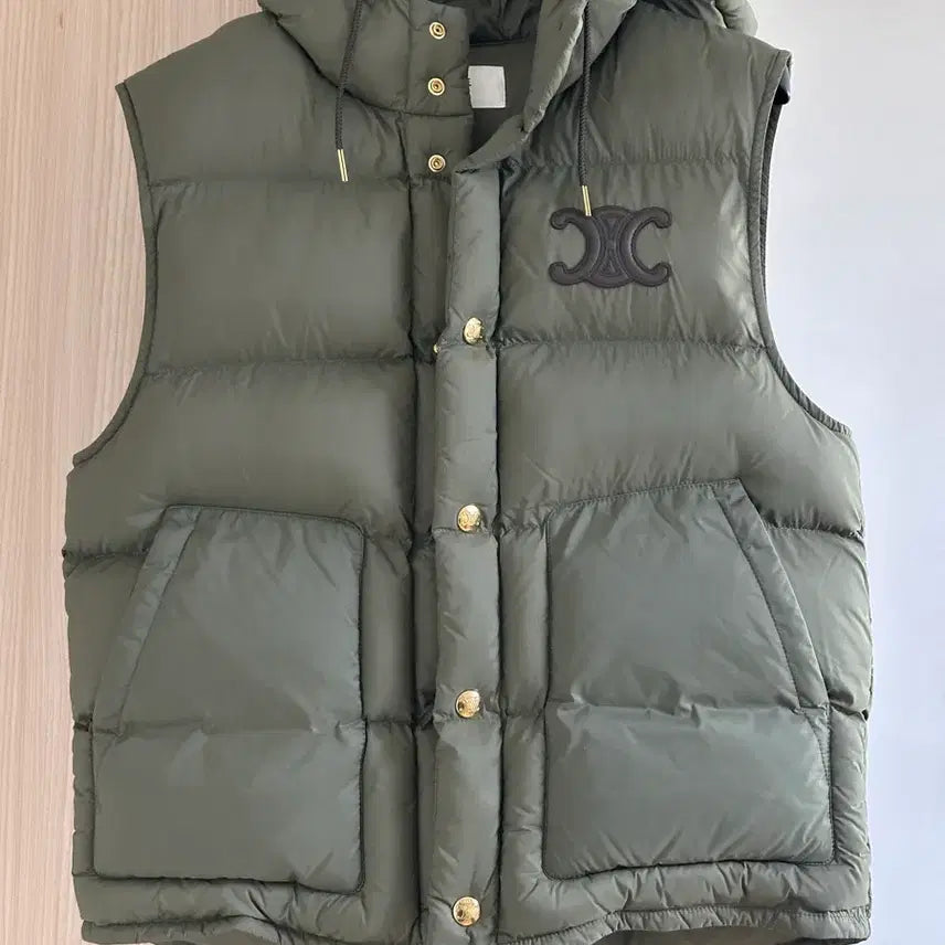 [BUNJANG] Celine Triomphe Padded Vest / 36 셀린느 트리오페 패딩 조끼 카키 트리옹프