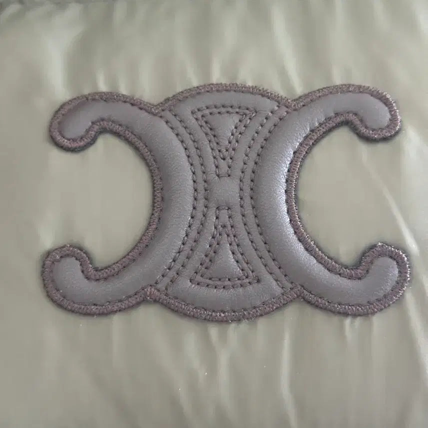 [BUNJANG] Celine Triomphe Padded Vest / 36 셀린느 트리오페 패딩 조끼 카키 트리옹프