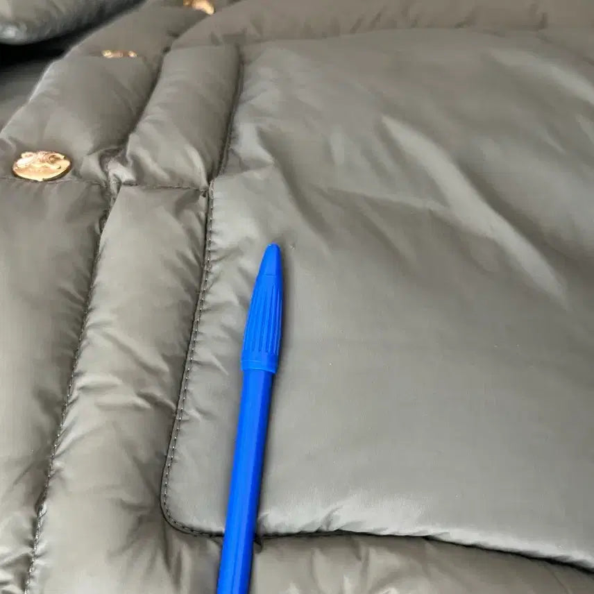 [BUNJANG] Celine Triomphe Padded Vest / 36 셀린느 트리오페 패딩 조끼 카키 트리옹프