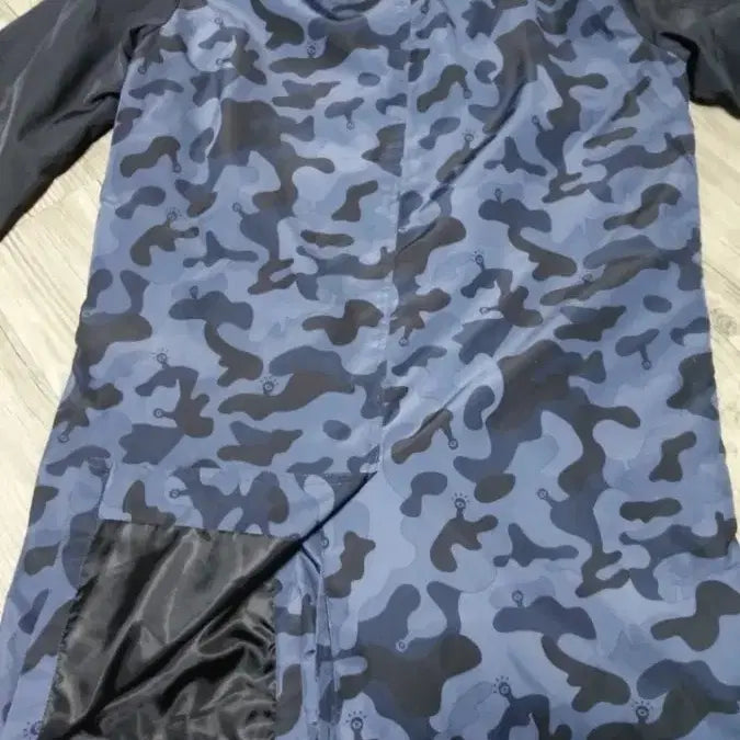 [BUNJANG] Tate Blue Camo Long Bomber Jacket / 테이트 블루 카모 롱 항공 점퍼(95)
