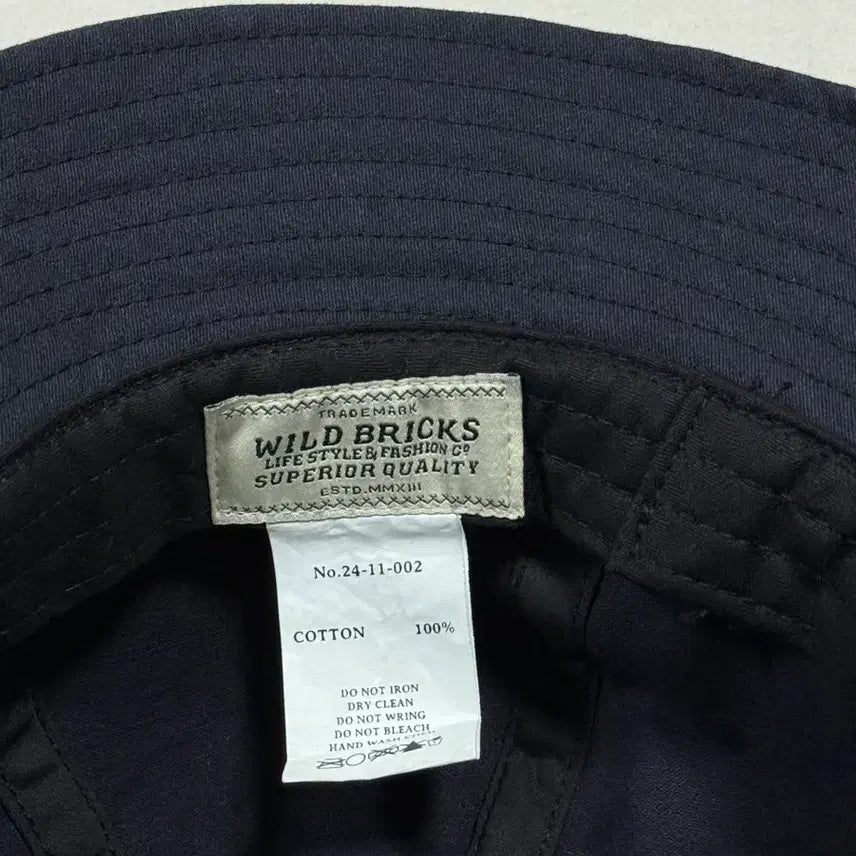 [BUNJANG] Wildbricks Navy Bucket Hat / 와일드브릭스 네이비 버킷햇
