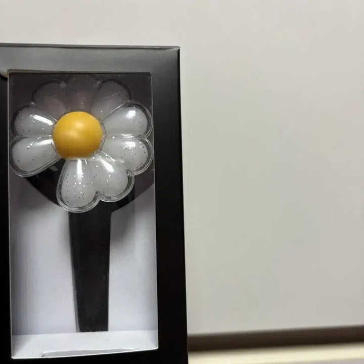 [BUNJANG] G-DRAGON Mini Light Keyring / G-DRAGON 지디 미니 라이트 키링 새상품 포장만 뜯어봄