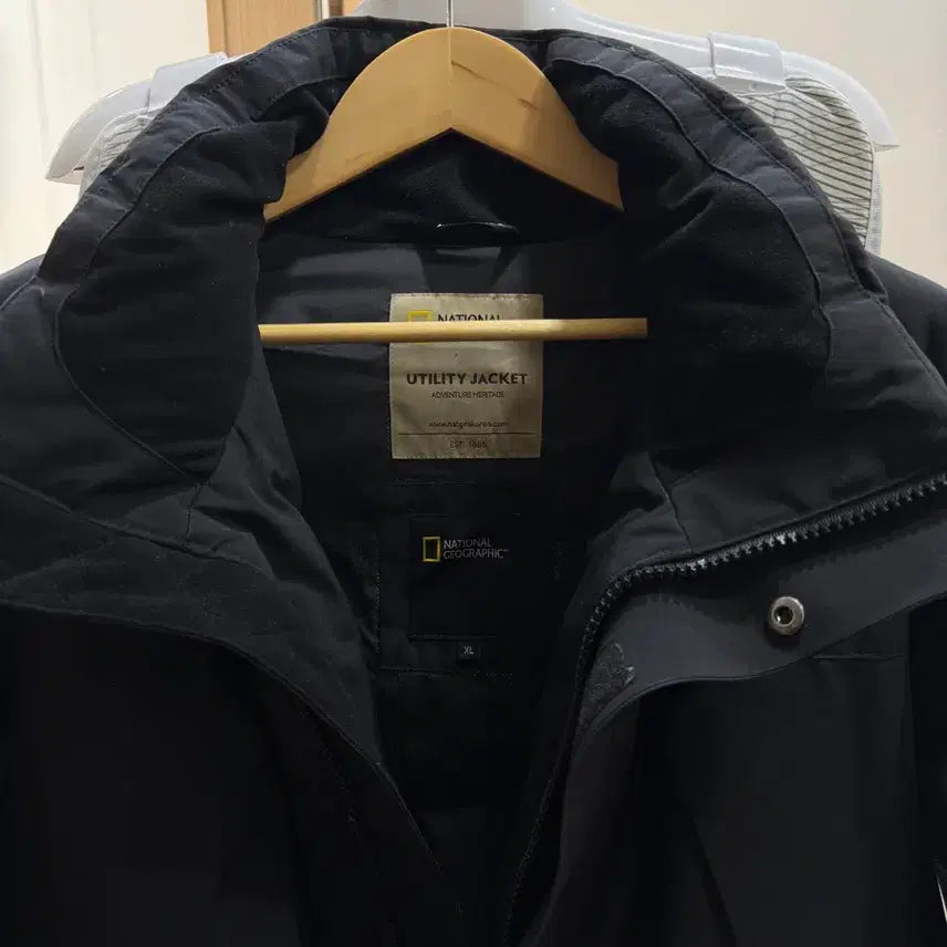 [BUNJANG] National Geographic Black Padded Jacket / 내셔널지오그래픽 블랙 패딩 자켓