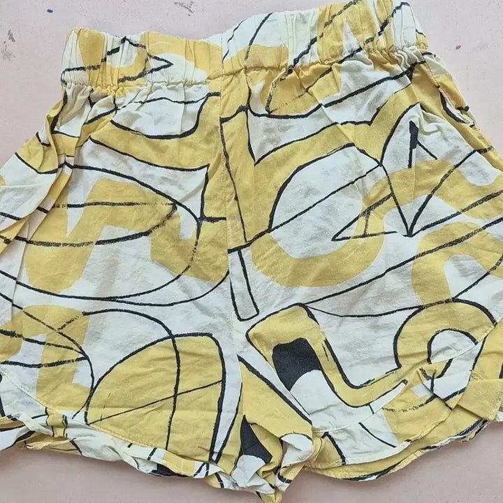 [BUNJANG] Tao Shorts (Unworn) / 타오 반바지 8-9 (미착용)