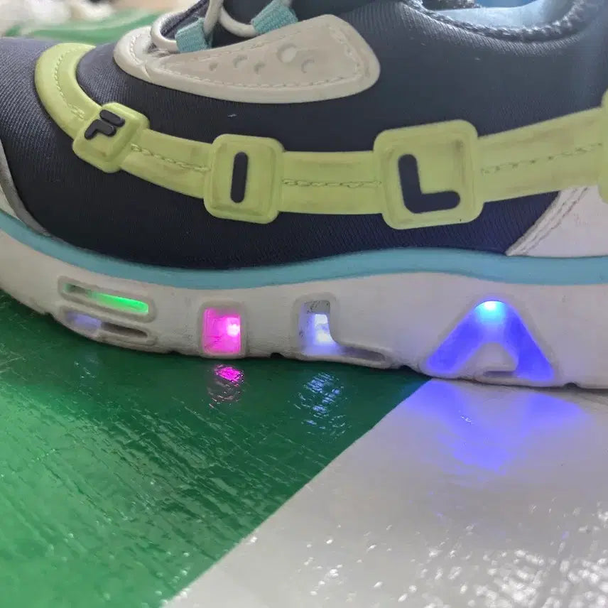 [BUNJANG] KD Kids 24 Light Sneakers 190 / 휠라 꾸미 라이트 24 KD 키즈운동화 190