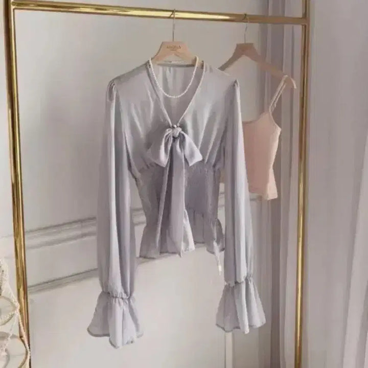 [BUNJANG] Chiffon Ribbon Frill Blouse with Crop Tank Top / (새옷) 쉬폰 리본 프릴 블라우스 + 크롭 나시