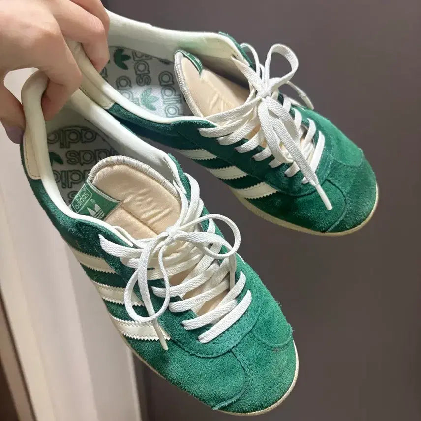 [SOLD OUT] 아디다스 가젤 235