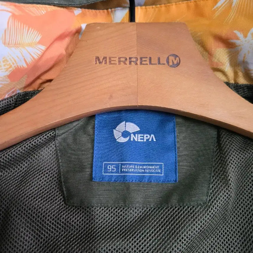 [BUNJANG] Nepa Safari Windbreaker Jacket / 여성95 M 네파 사파리 바람막이 자켓