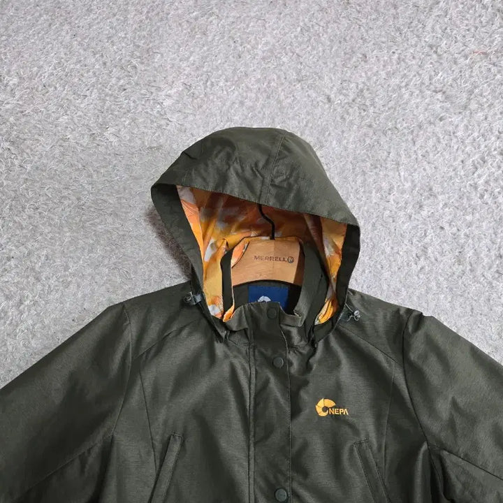 [BUNJANG] Nepa Safari Windbreaker Jacket / 여성95 M 네파 사파리 바람막이 자켓