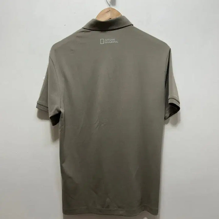 [SOLD OUT] 내셔널지오그래픽 카키색 반팔 폴로티셔츠 M
