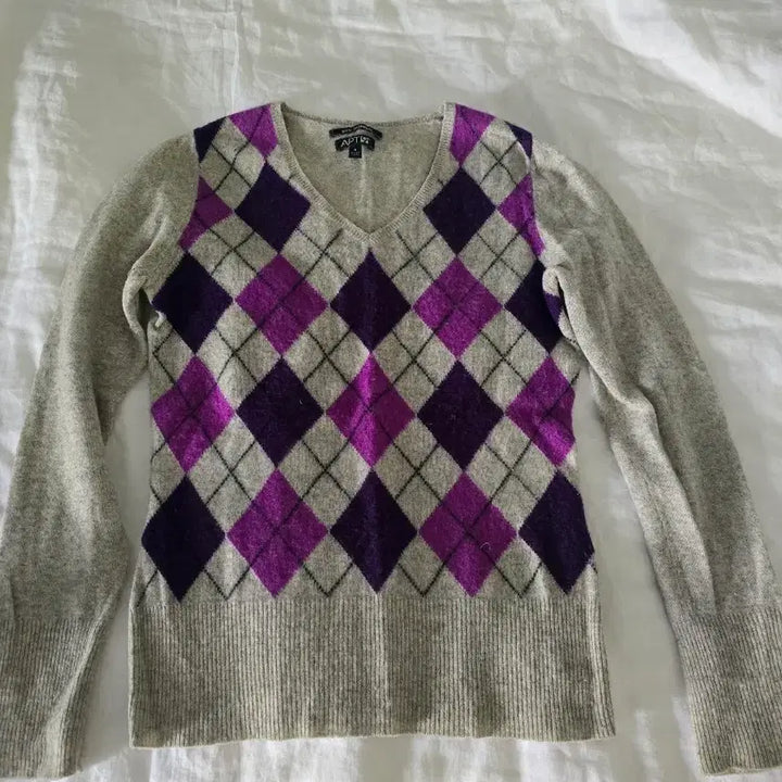 [BUNJANG] Cashmere Argyle Knit Sweater / 100프로 캐시미어 부드러운 니트