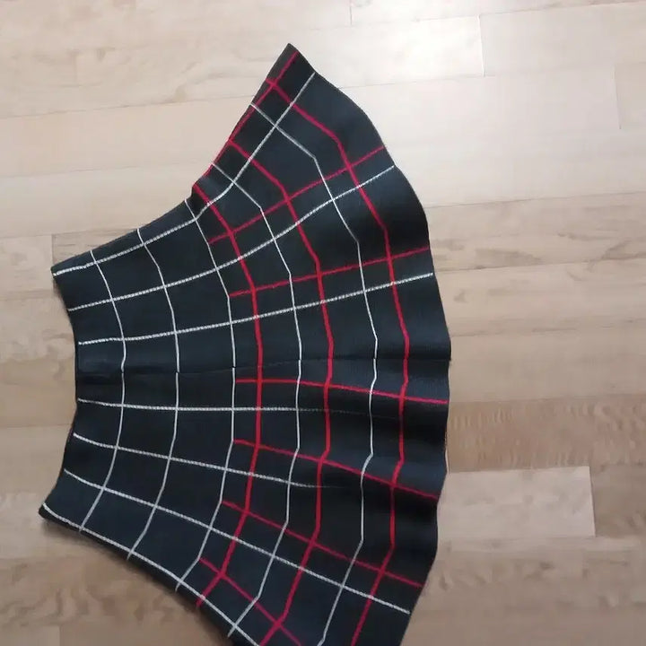 [BUNJANG] Black Check Mini Skirt / 블랙 체크 미니 스커트