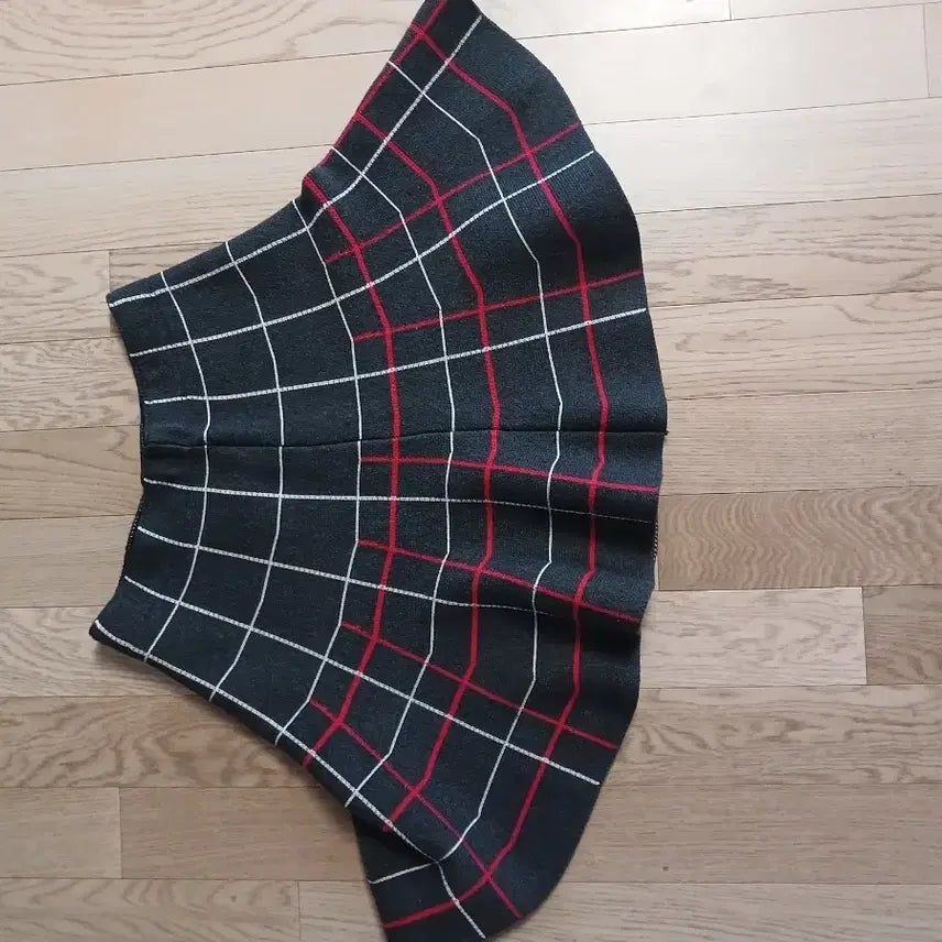 [BUNJANG] Black Check Mini Skirt / 블랙 체크 미니 스커트