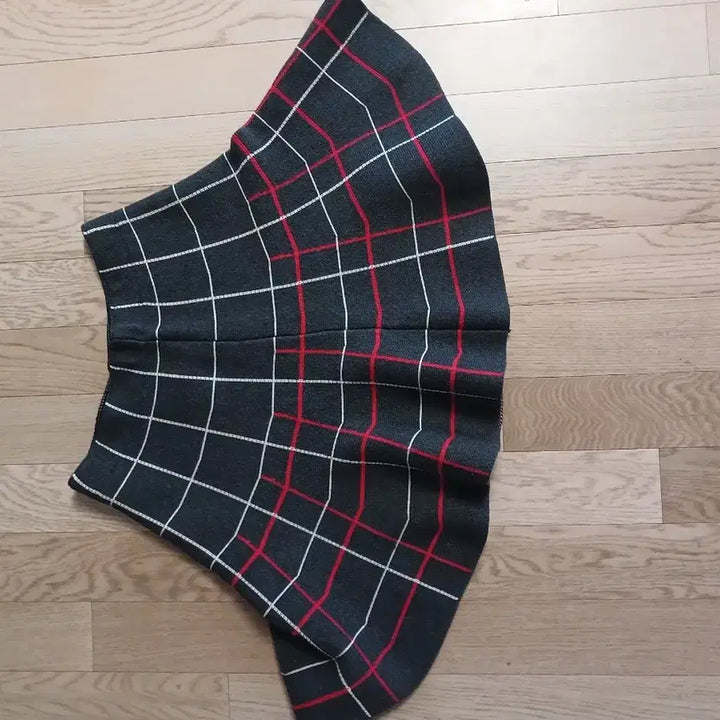 [BUNJANG] Black Check Mini Skirt / 블랙 체크 미니 스커트