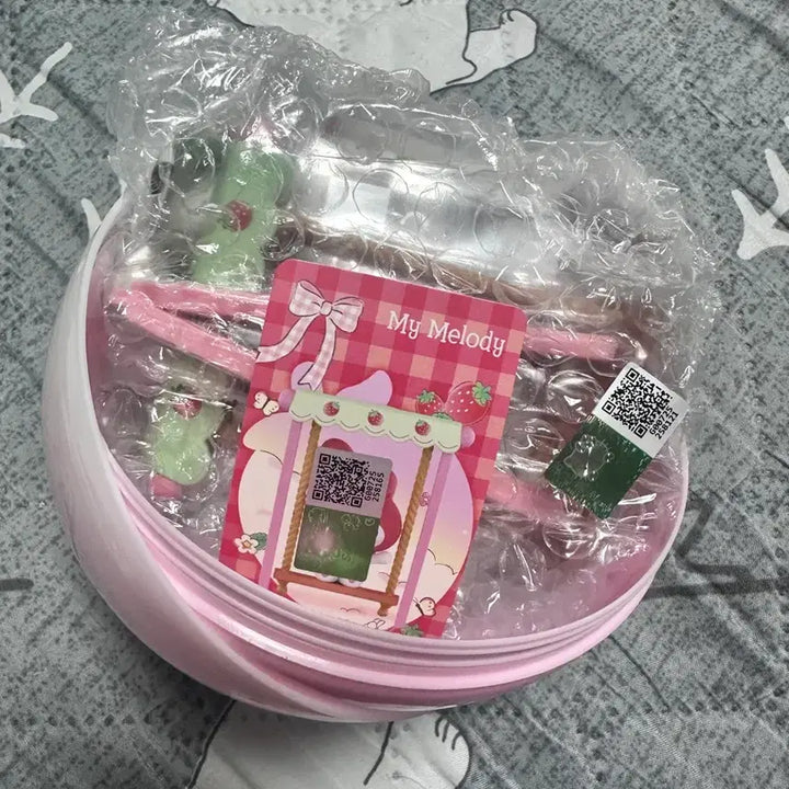 [SOLD OUT] 산리오 마이멜로디 딸기 피규어 (미개봉)