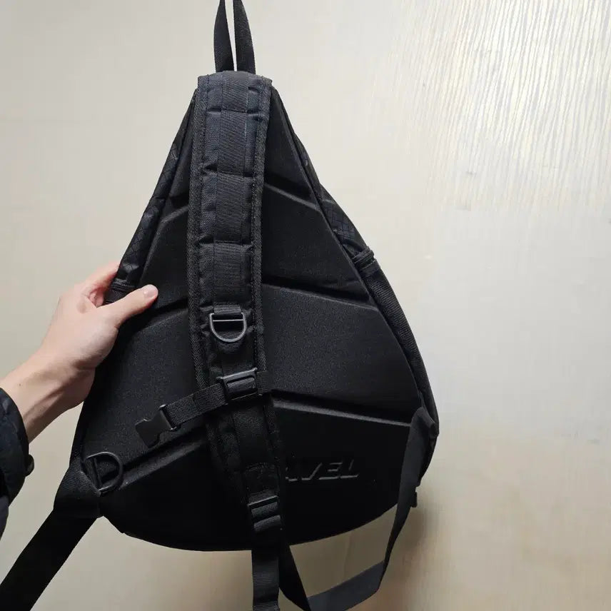 [BUNJANG] Workshop Black Sling Bag / 워크샵 블랙 슬링백 가방