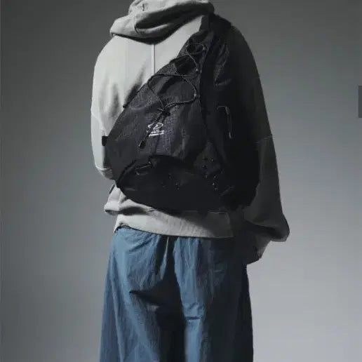 [BUNJANG] Workshop Black Sling Bag / 워크샵 블랙 슬링백 가방