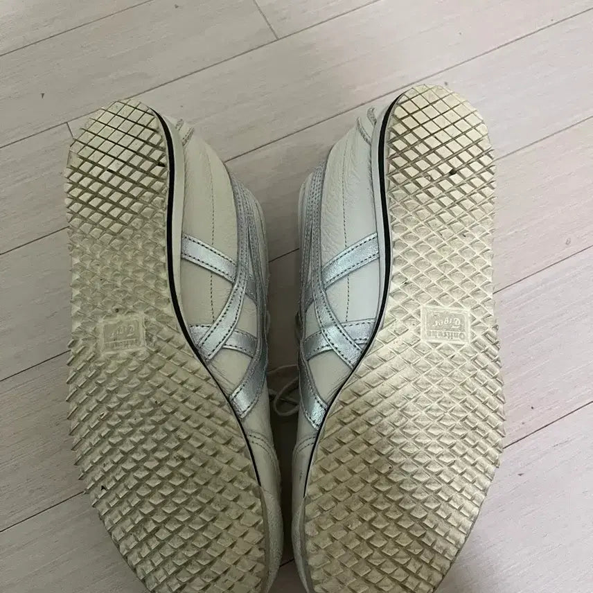 [BUNJANG] Onitsuka Tiger Mexico 66 White Sneakers (230) / 오니츠카타이거 멕시코66 흰색 스니커즈(230)