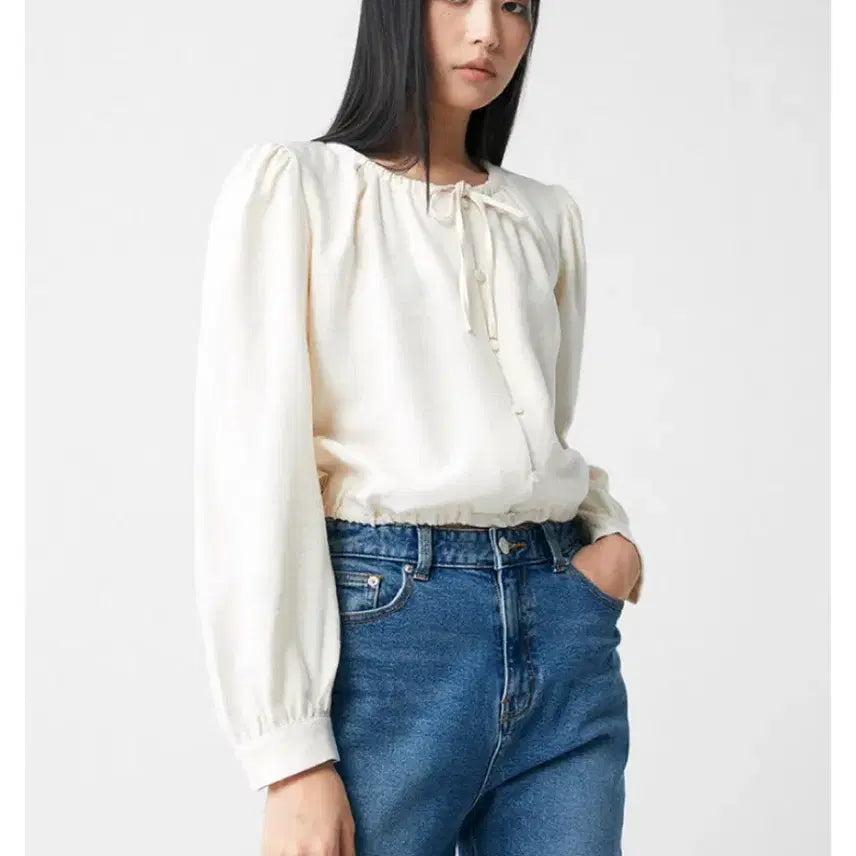 [SOLD OUT] 미쏘 리본 셔링 블라우스 크림