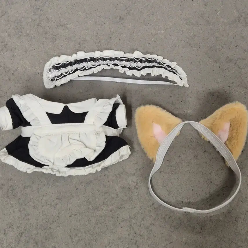 [BUNJANG] Unbranded Cat Ear Maid 15cm Doll / 고양이귀 메이드 15cm 무속성인형